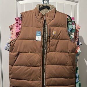 Vest NWT
